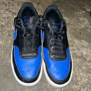 Nike Air Force’s in great condition.